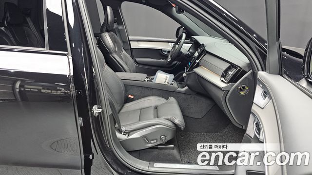 Volvo XC90 (II) B6 Black Edition 2026 — фото 26