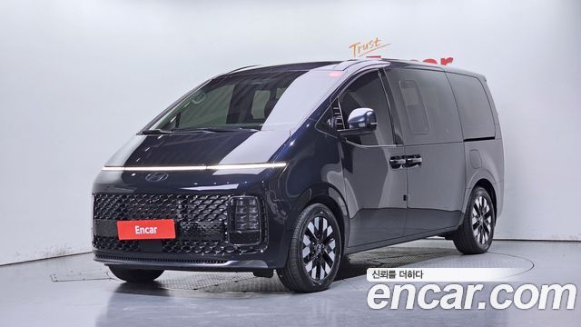 Hyundai Staria 4WD Lounge 7-Seater Inspiration 2025 — фото 1