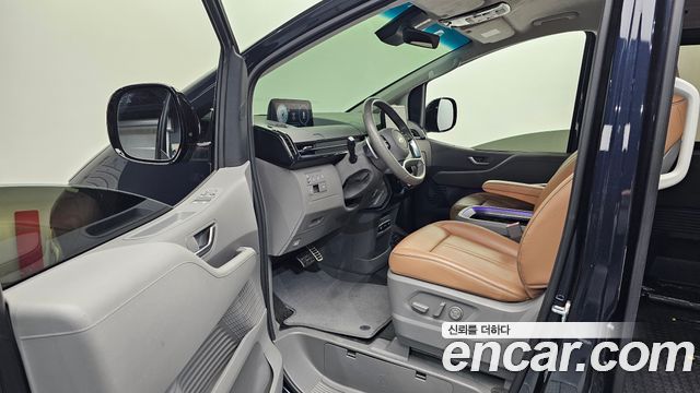 Hyundai Staria 4WD Lounge 7-Seater Inspiration 2025 — фото 10