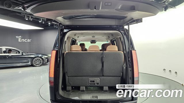 Hyundai Staria 4WD Lounge 7-Seater Inspiration 2025 — фото 20