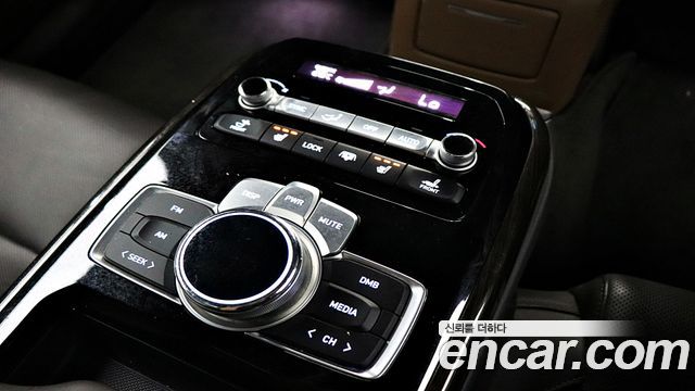 Genesis G90 3.8 AWD Luxury 2021 — фото 22
