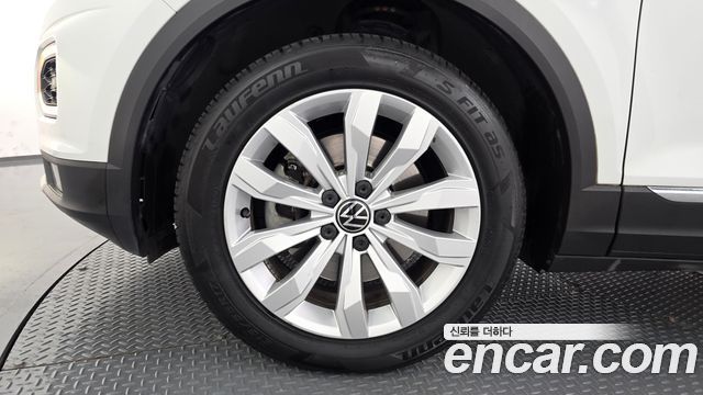 Volkswagen T-Roc 2.0 TDI Premium 2021 — фото 5