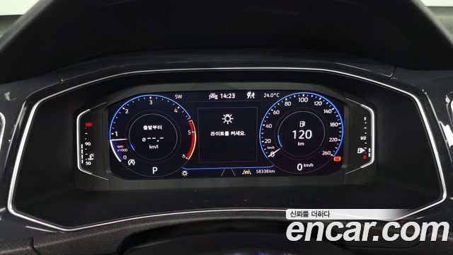 Volkswagen T-Roc 2.0 TDI Premium 2021 — фото 8