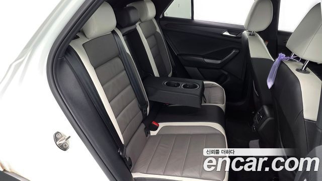 Volkswagen T-Roc 2.0 TDI Premium 2021 — фото 12