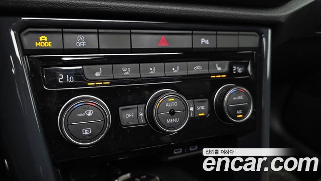 Volkswagen T-Roc 2.0 TDI Premium 2021 — фото 16