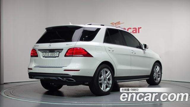 Mercedes-Benz GLE-Class (W166) GLE350 d 4MATIC 2018 — фото 2
