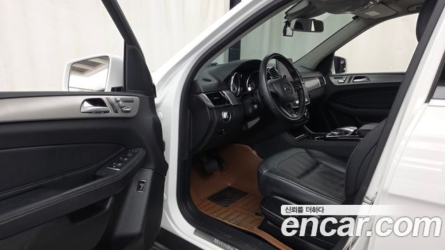 Mercedes-Benz GLE-Class (W166) GLE350 d 4MATIC 2018 — фото 10