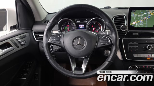 Mercedes-Benz GLE-Class (W166) GLE350 d 4MATIC 2018 — фото 13