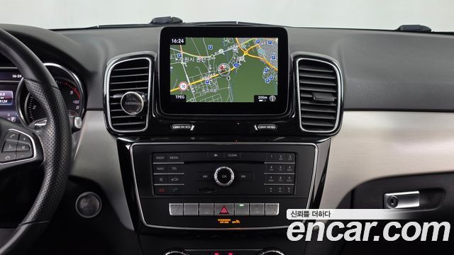 Mercedes-Benz GLE-Class (W166) GLE350 d 4MATIC 2018 — фото 14