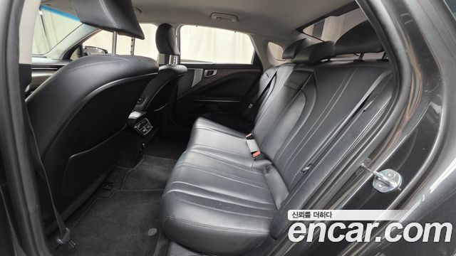 Kia K8 2.5 Gasoline 2WD Noblesse 2022 — фото 12