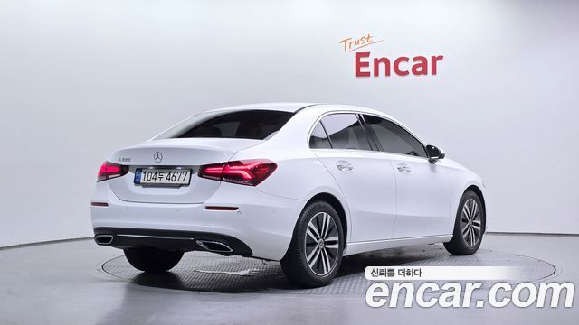 Mercedes-Benz A-Class (W177) A220 Sedan 2021 — фото 2