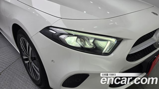 Mercedes-Benz A-Class (W177) A220 Sedan 2021 — фото 22