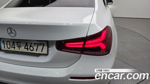 Mercedes-Benz A-Class (W177) A220 Sedan 2021 — фото 23