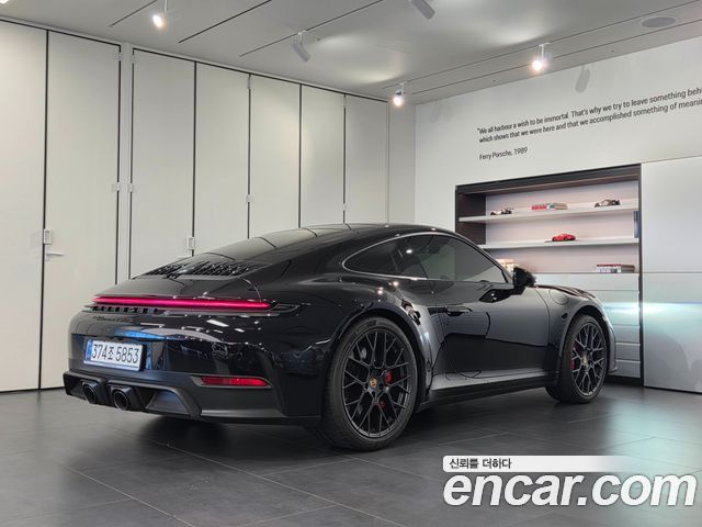 Porsche 911 (992) Carrera 4 GTS 2025 — фото 2