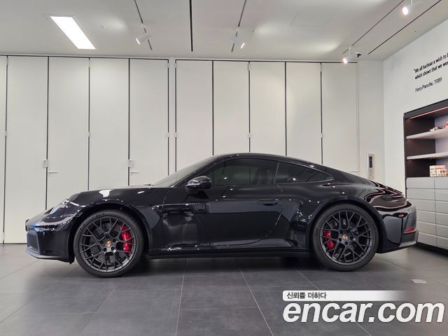 Porsche 911 (992) Carrera 4 GTS 2025 — фото 6