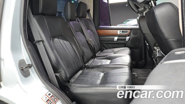 Land Rover Discovery 4 3.0 SDV6 SE 2011 — фото 11