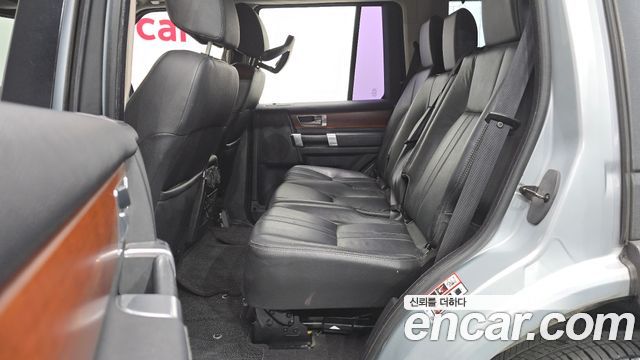 Land Rover Discovery 4 3.0 SDV6 SE 2011 — фото 12