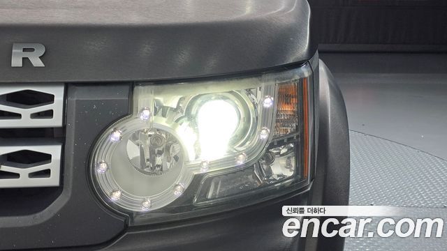 Land Rover Discovery 4 3.0 SDV6 SE 2011 — фото 22