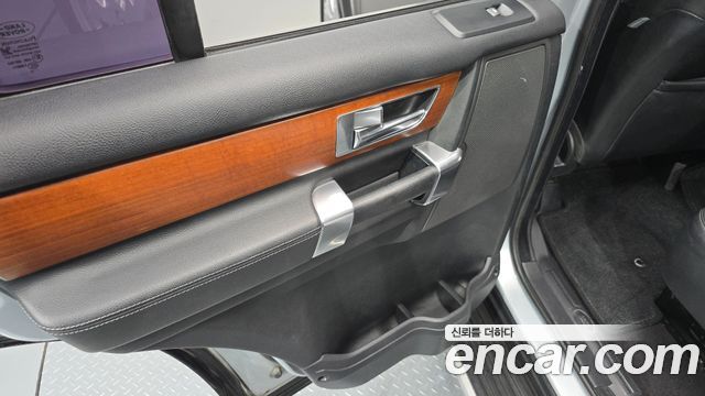 Land Rover Discovery 4 3.0 SDV6 SE 2011 — фото 25