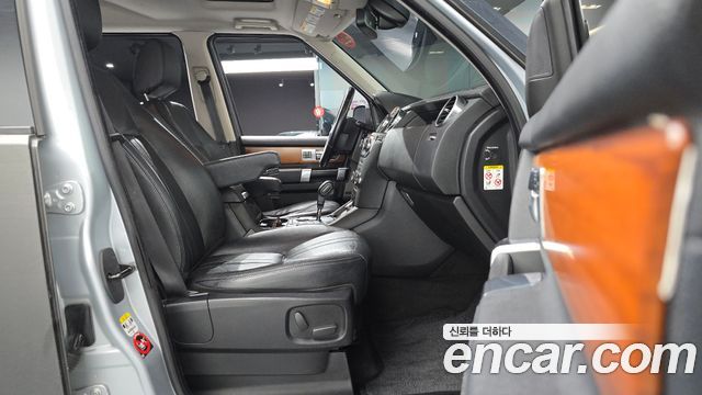 Land Rover Discovery 4 3.0 SDV6 SE 2011 — фото 26