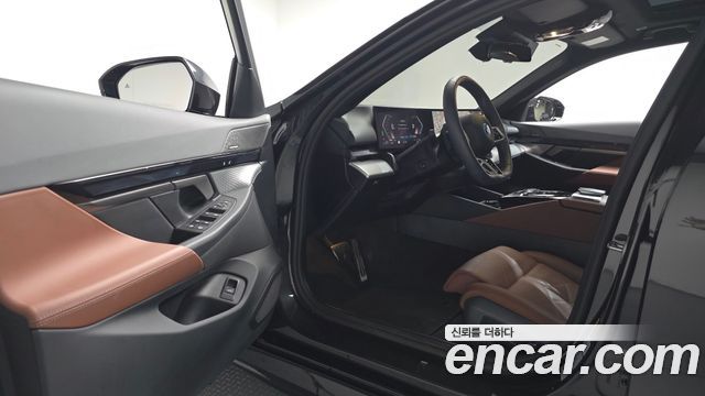BMW 5 Series (G60) 530e M Sport 2025 — фото 10