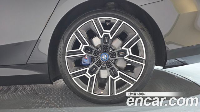 BMW 5 Series (G60) 530e M Sport 2025 — фото 21