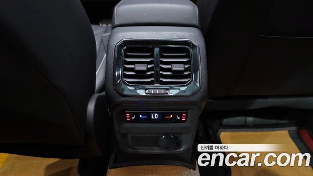 Volkswagen Tiguan (II) 2.0 TDI 4Motion Prestige 2022 — фото 20