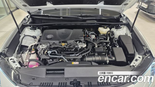 Toyota Camry (XV80) 2.5 XLE Hybrid 2025 — фото 6