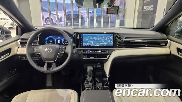 Toyota Camry (XV80) 2.5 XLE Hybrid 2025 — фото 7