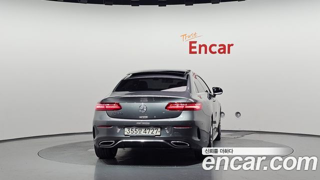 Mercedes-Benz E-Class (W213) E220d Coupe 2017 — фото 4