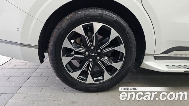 Kia Carnival (IV) Gasoline 9-Seater Hi-Limousine Signature 2023 — фото 5