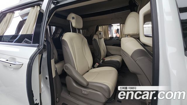 Kia Carnival (IV) Gasoline 9-Seater Hi-Limousine Signature 2023 — фото 12