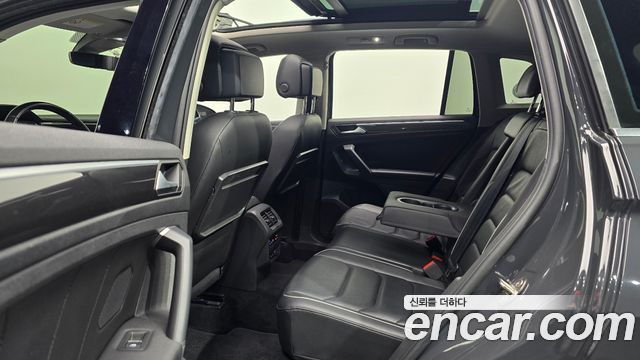 Volkswagen Tiguan (II) 2.0 TDI Prestige 2020 — фото 12