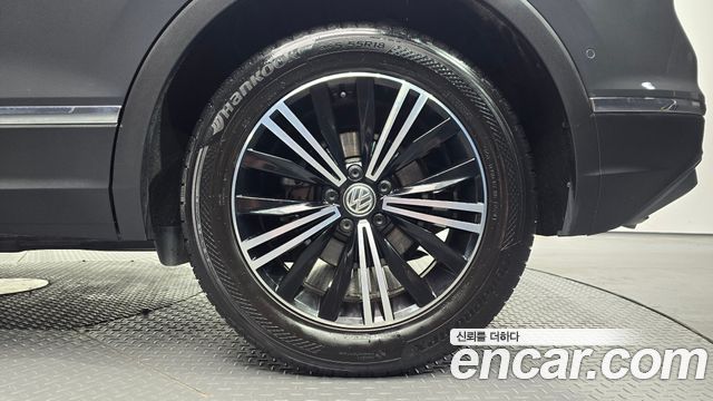 Volkswagen Tiguan (II) 2.0 TDI Prestige 2020 — фото 21