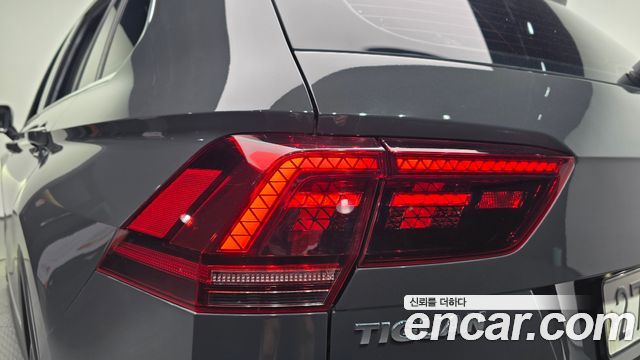Volkswagen Tiguan (II) 2.0 TDI Prestige 2020 — фото 23