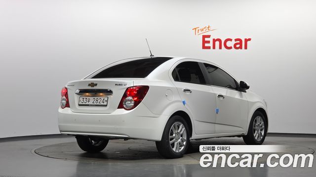 Chevrolet Aveo Sedan LT Luxury 2014 — фото 2