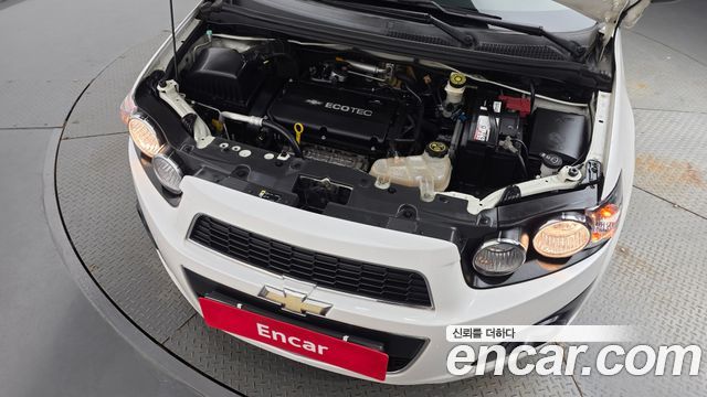 Chevrolet Aveo Sedan LT Luxury 2014 — фото 6
