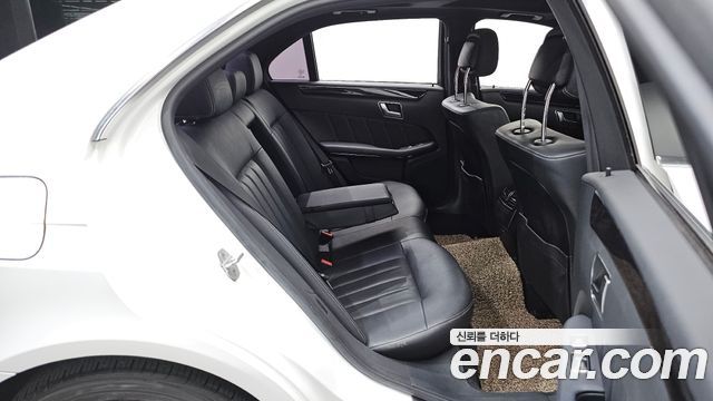 Mercedes-Benz E-Class (W212) E250 BlueTec 4MATIC AV 2016 — фото 18