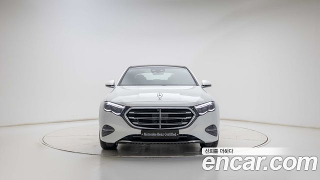 Mercedes-Benz E-Class (W214) E300 4MATIC Exclusive 2026 — фото 3