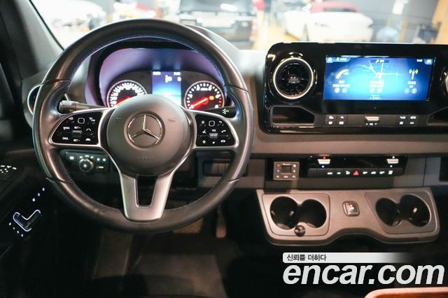 Mercedes-Benz Sprinter 3.0 Diesel W907 2022 — фото 15