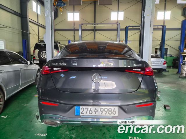 Mercedes-Benz GLC-Class (X254) GLC300 4MATIC Coupe 2025 — фото 4