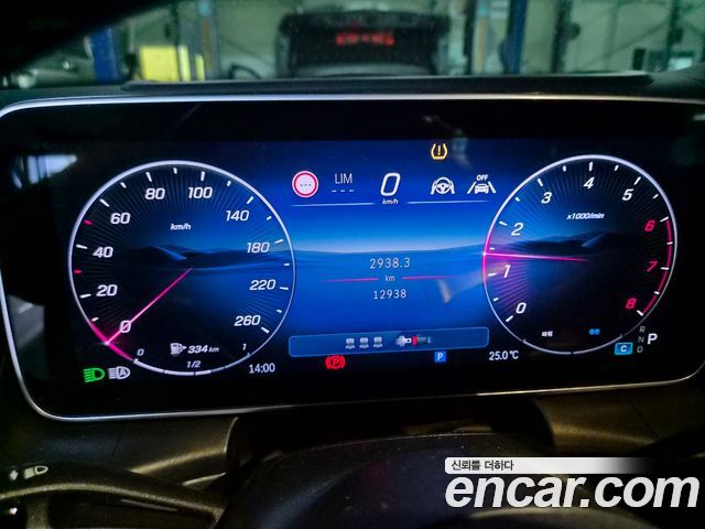 Mercedes-Benz GLC-Class (X254) GLC300 4MATIC Coupe 2025 — фото 15