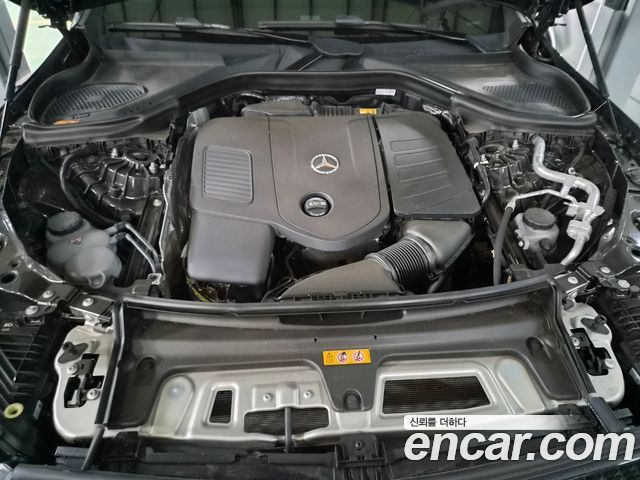 Mercedes-Benz GLC-Class (X254) GLC300 4MATIC Coupe 2025 — фото 17