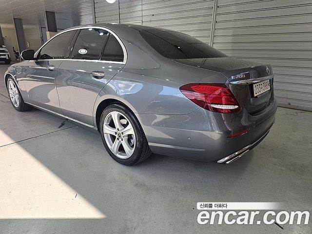 Mercedes-Benz E-Class (W213) E200 Avantgarde 2018 — фото 5