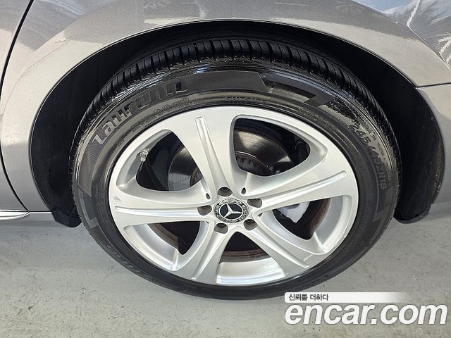 Mercedes-Benz E-Class (W213) E200 Avantgarde 2018 — фото 24