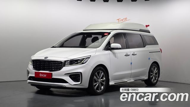 Kia Carnival 9-Seater Prstige
