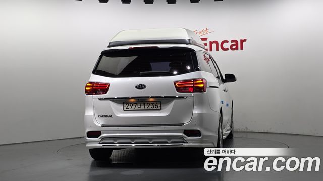 Kia Carnival 9-Seater Prstige 2019 — фото 4
