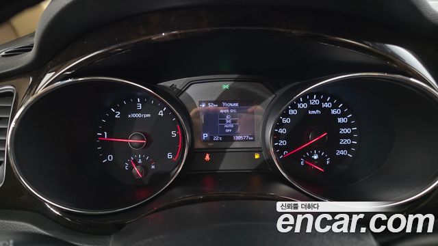 Kia Carnival 9-Seater Prstige 2019 — фото 8