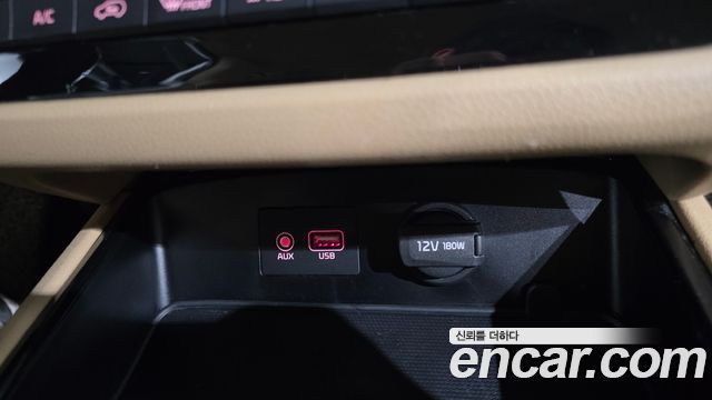Kia Carnival 9-Seater Prstige 2019 — фото 14