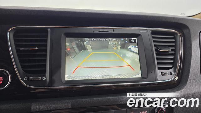 Kia Carnival 9-Seater Prstige 2019 — фото 17